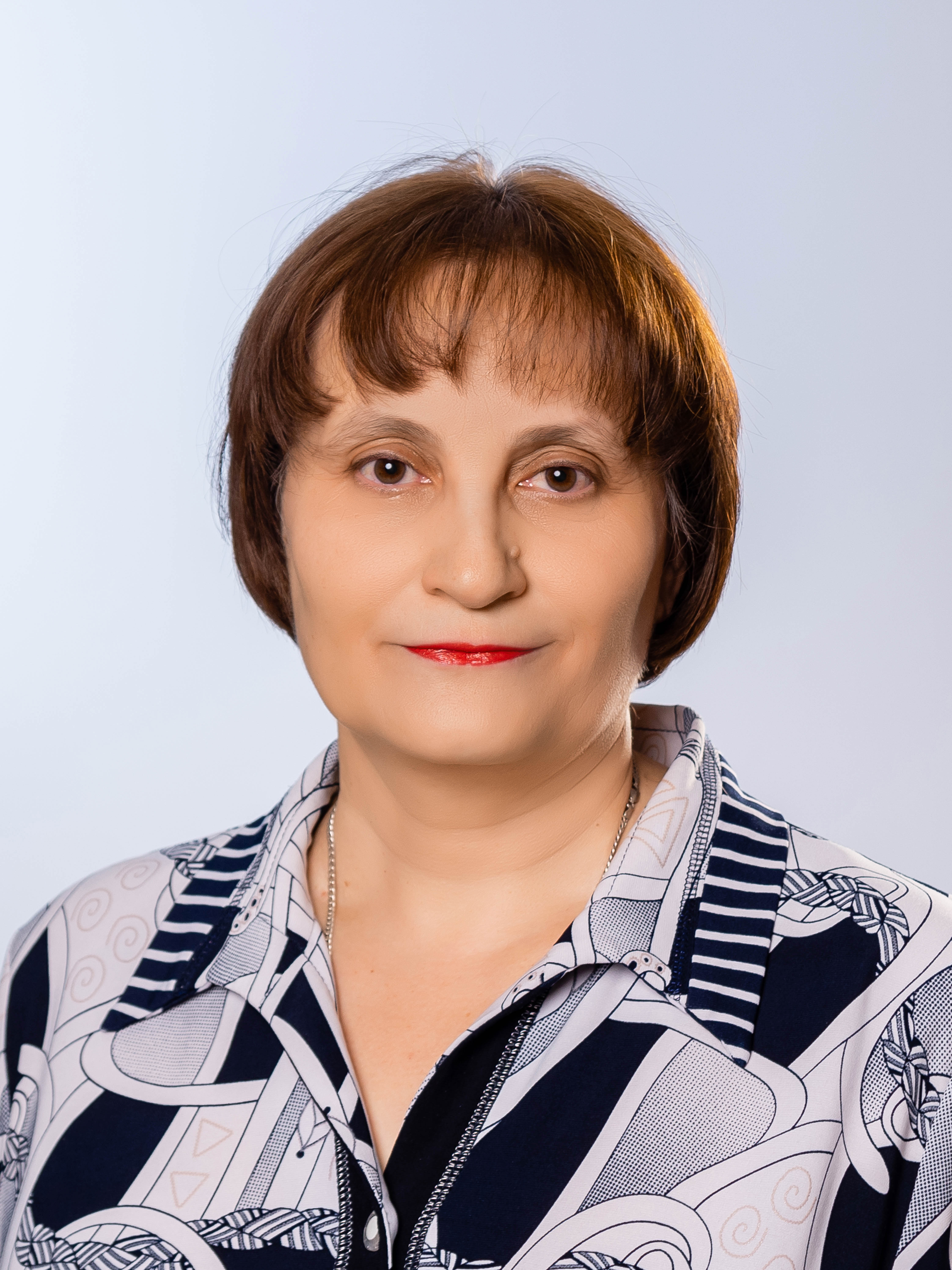 Крылова Елена Анатольевна.